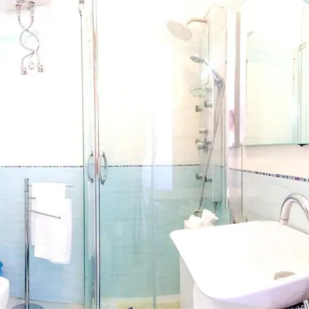 Charming Seaside House In With Terrace Διαμέρισμα *