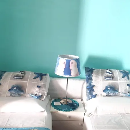 Διαμέρισμα Charming Seaside House In With Terrace