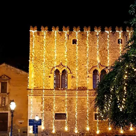 Διαμέρισμα Charming Seaside House In With Terrace *