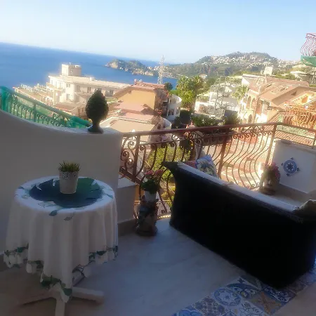 Charming Seaside House In With Terrace Letojanni