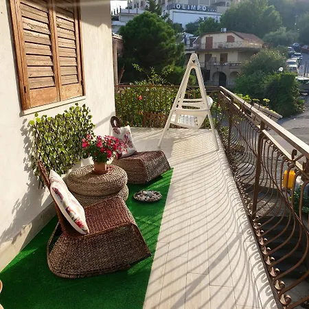 Charming Seaside House In With Terrace Διαμέρισμα Letojanni